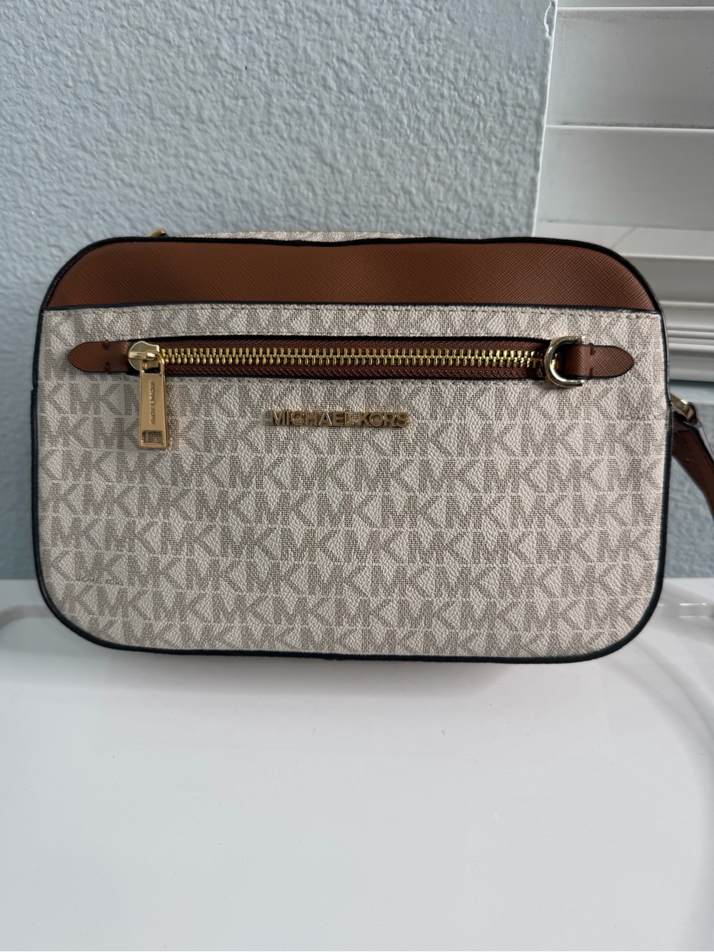 Michael Kors Croasbody